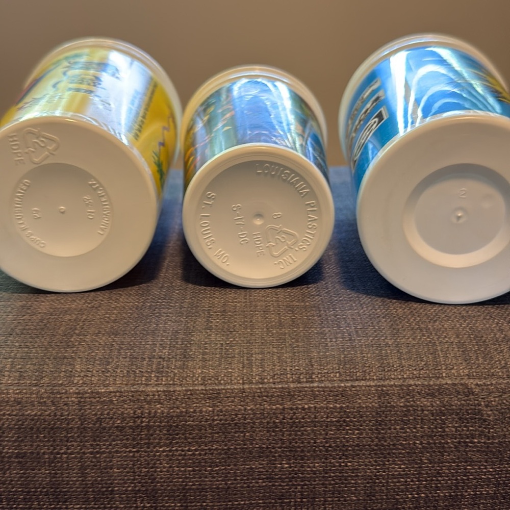 Colorful Graphic Cups Set - Picture 4 of 5